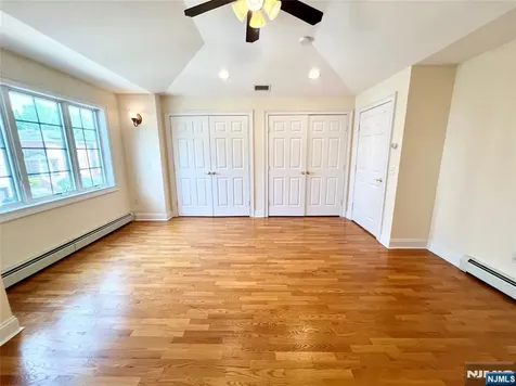 445 7th Street Palisades Park NJ 07650