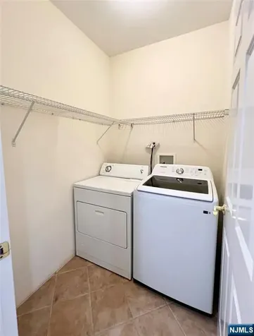 445 7th Street Palisades Park NJ 07650