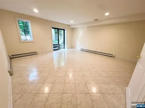 445 7th Street Palisades Park NJ 07650