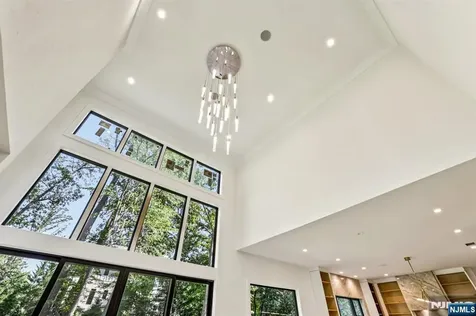 61 Riverview Terrace Upper Saddle River NJ 07458