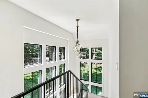 61 Riverview Terrace Upper Saddle River NJ 07458