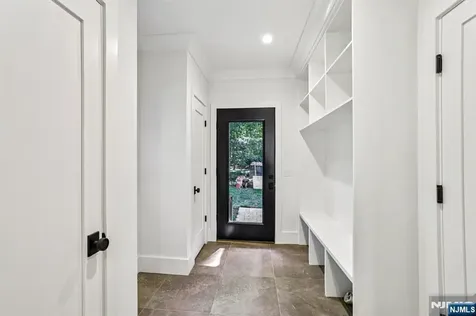 61 Riverview Terrace Upper Saddle River NJ 07458