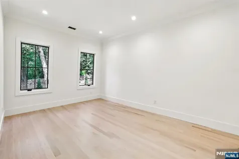 61 Riverview Terrace Upper Saddle River NJ 07458