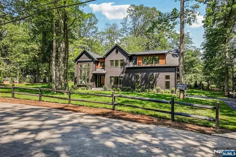 61 Riverview Terrace Upper Saddle River NJ 07458