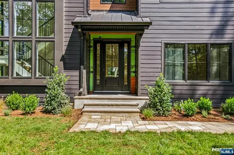 61 Riverview Terrace Upper Saddle River NJ 07458