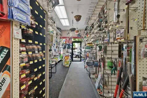 333-335 Broad Avenue Leonia NJ 07605