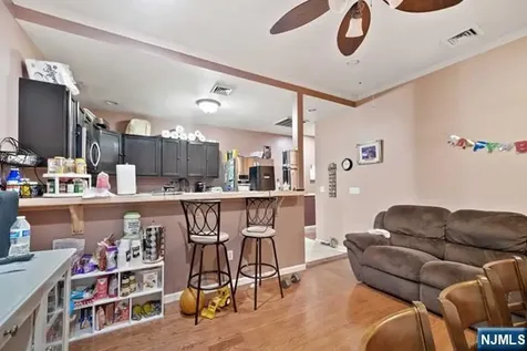 333-335 Broad Avenue Leonia NJ 07605