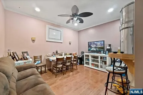 333-335 Broad Avenue Leonia NJ 07605