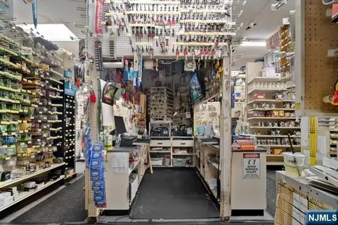 333-335 Broad Avenue Leonia NJ 07605