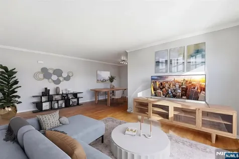 28 Knox Terrace Wayne NJ 07470