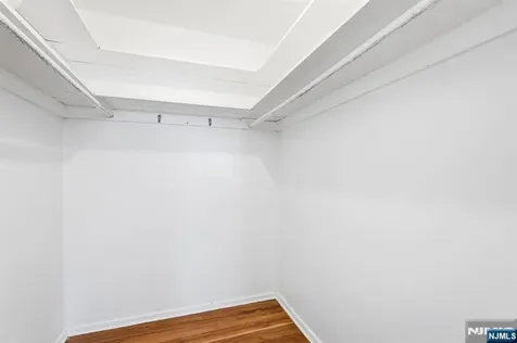 28 Knox Terrace Wayne NJ 07470