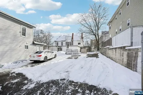 123-125 Belmont Avenue Paterson NJ 07522