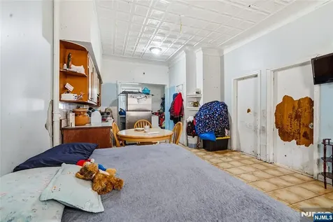 6307 Dewey Avenue West New York NJ 07093