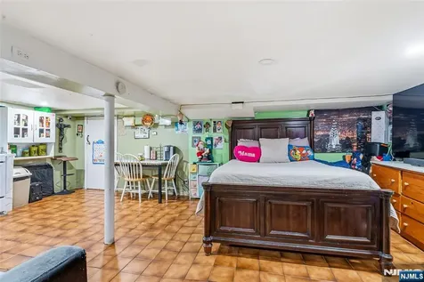 6307 Dewey Avenue West New York NJ 07093