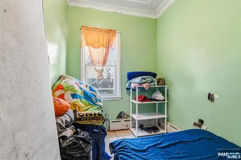 6307 Dewey Avenue West New York NJ 07093