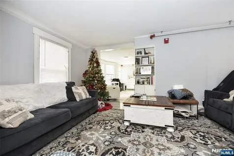 44 N Central Avenue Ramsey NJ 07446