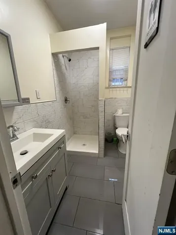 1415 Summit Avenue Union City NJ 07087