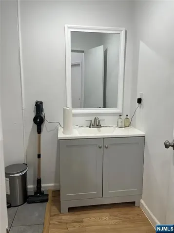 324 Broad Avenue Palisades Park NJ 07650