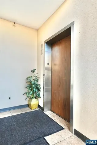 464-470 Valley Brook Avenue Lyndhurst NJ 07071