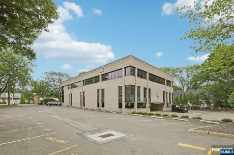 100 Union Avenue Cresskill NJ 07626