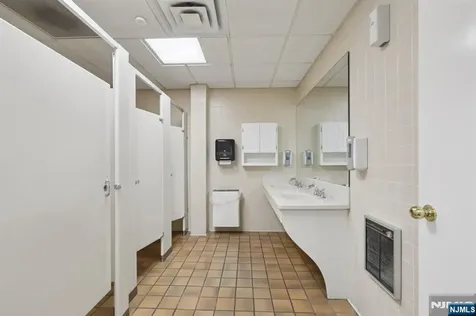 100 Union Avenue Cresskill NJ 07626