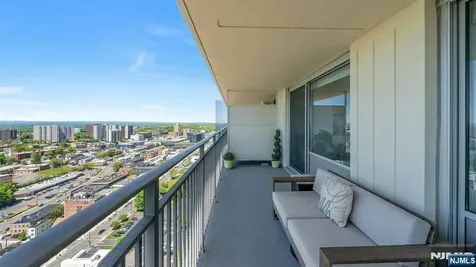 1530 Palisade Fort Lee NJ 07024