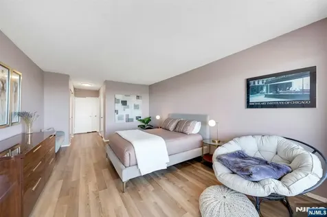 1530 Palisade Fort Lee NJ 07024