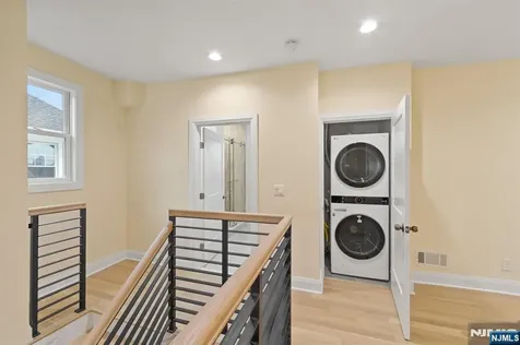 859 Boulevard East Weehawken NJ 07086