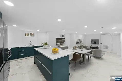859 Boulevard East Weehawken NJ 07086