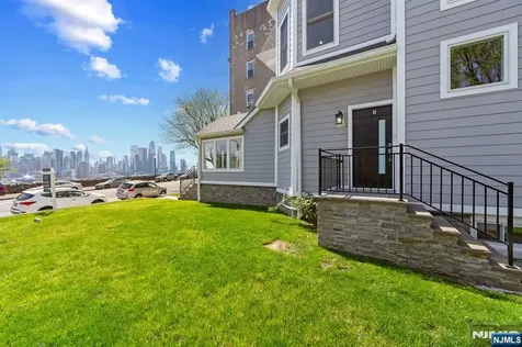 859 Boulevard East Weehawken NJ 07086