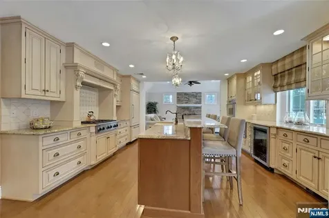 16 Herron Harrington Park NJ 07640