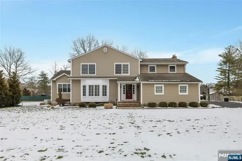 16 Herron Harrington Park NJ 07640