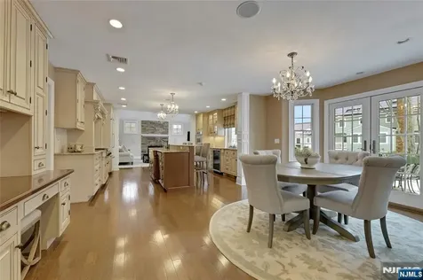16 Herron Harrington Park NJ 07640