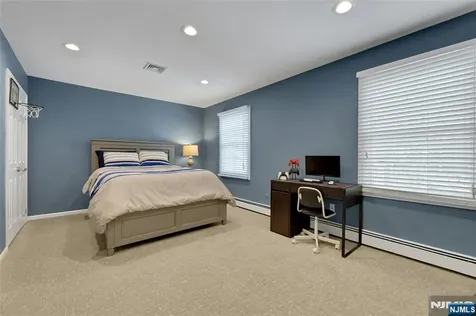16 Herron Harrington Park NJ 07640