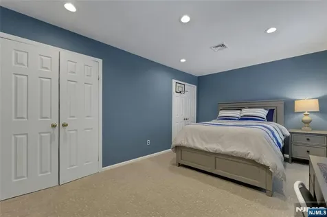 16 Herron Harrington Park NJ 07640