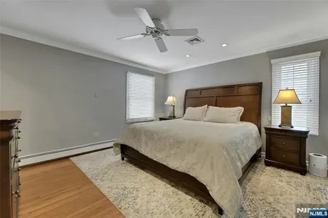 16 Herron Harrington Park NJ 07640