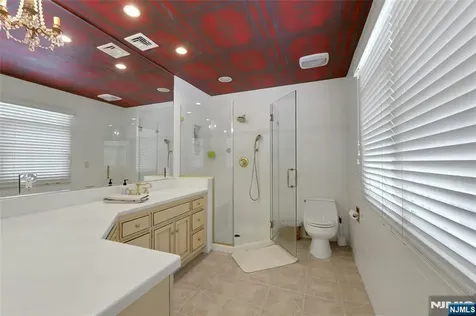 16 Herron Harrington Park NJ 07640