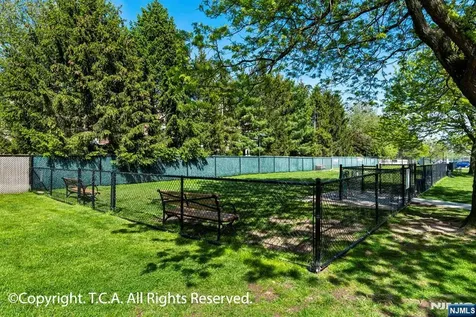 316 Ellery Court Edgewater NJ 07020