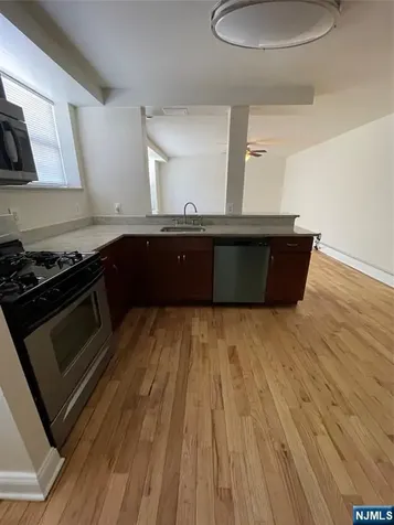 280-320 Oak Street Ridgewood NJ 07450