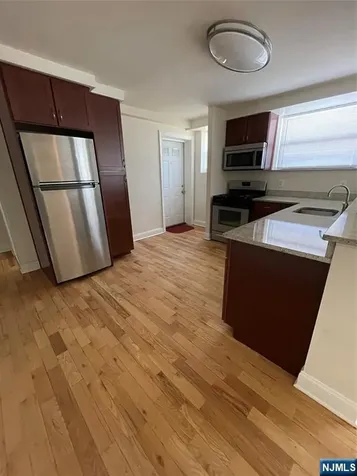 280-320 Oak Street Ridgewood NJ 07450