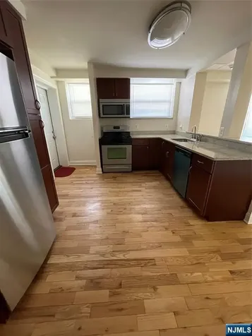 280-320 Oak Street Ridgewood NJ 07450