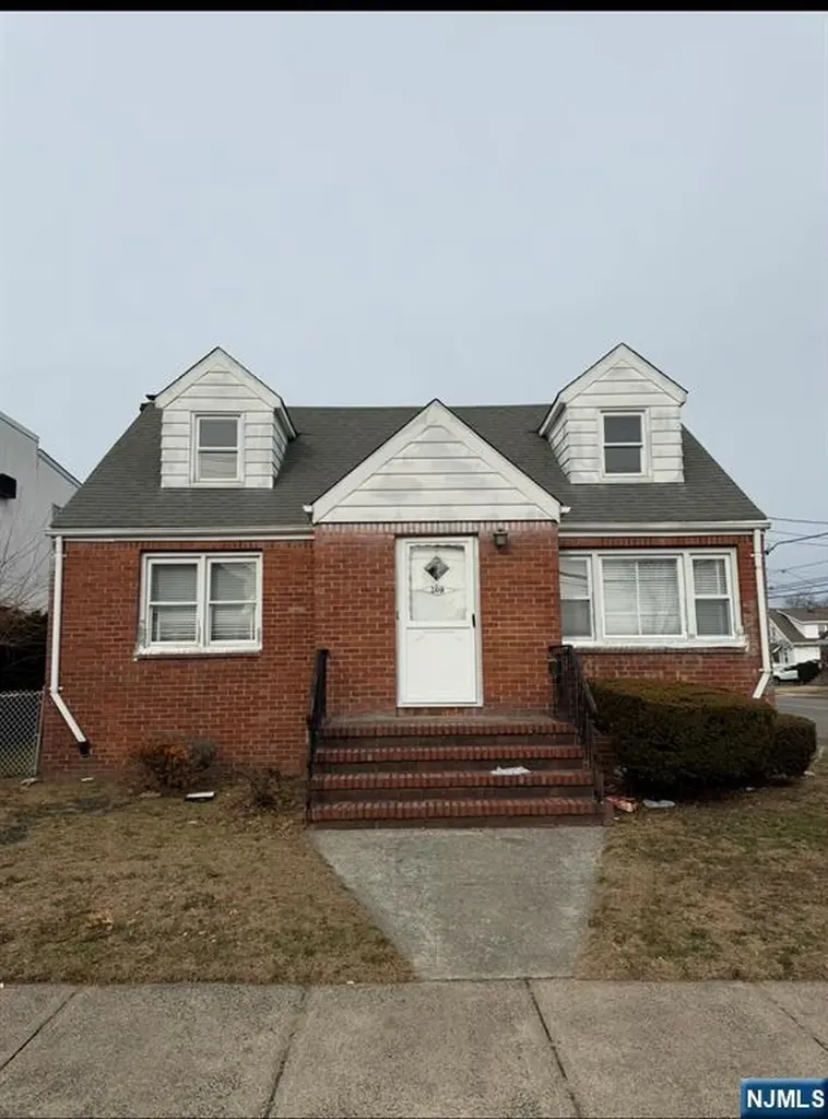 209 Michigan Avenue Paterson NJ 07503
