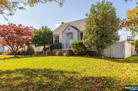 124 Hazley Avenue Rochelle Park NJ 07662