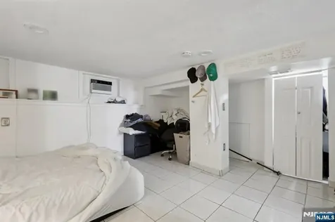 39 Thomas Street Paterson NJ 07503