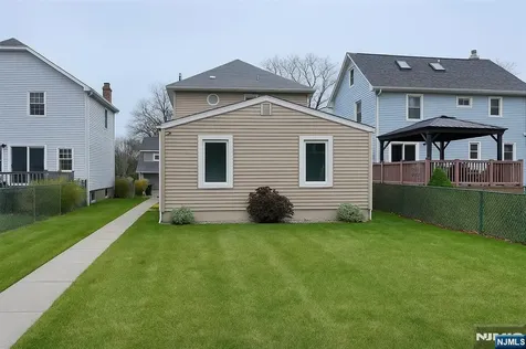 149 Crestwood Avenue Nutley NJ 07110