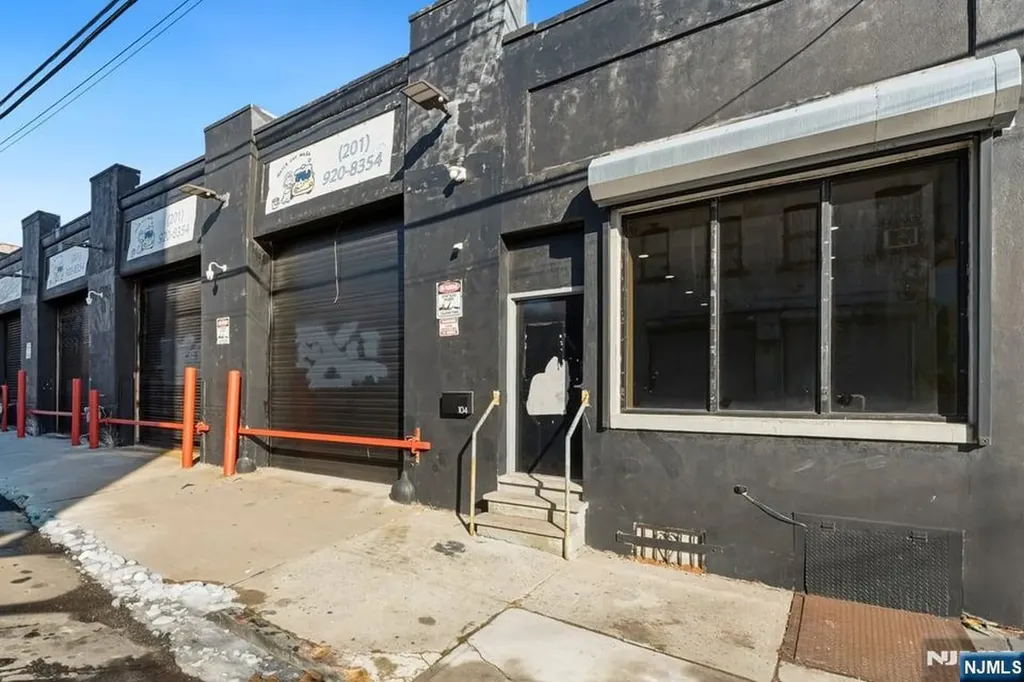 104 Harrison Avenue Jersey City NJ 07304