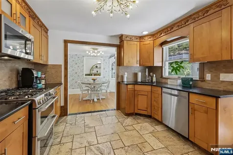 63 Danebury Downs Upper Saddle River NJ 07458