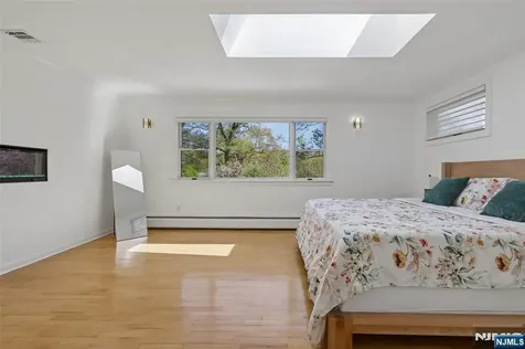 63 Danebury Downs Upper Saddle River NJ 07458