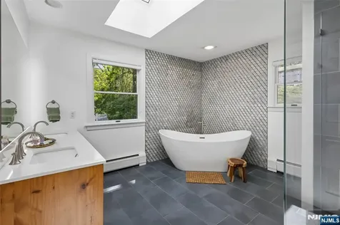 63 Danebury Downs Upper Saddle River NJ 07458