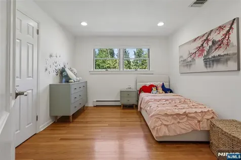 63 Danebury Downs Upper Saddle River NJ 07458